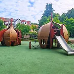 Hall Bliss - Premium Z Balkonem I Widokiem Na Ratusz Apartment