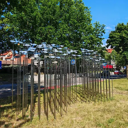 Hall Bliss - Premium Z Balkonem I Widokiem Na Ratusz 코워브제크