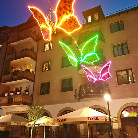 Hall Bliss - Premium Z Balkonem I Widokiem Na Ratusz 아파트 *