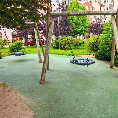 Hall Bliss - Premium Z Balkonem I Widokiem Na Ratusz * 코워브제크