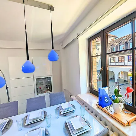 Hall Bliss - Premium Z Balkonem I Widokiem Na Ratusz 코워브제크