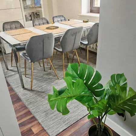 Hall Bliss - Premium Z Balkonem I Widokiem Na Ratusz Apartamento Kołobrzeg
